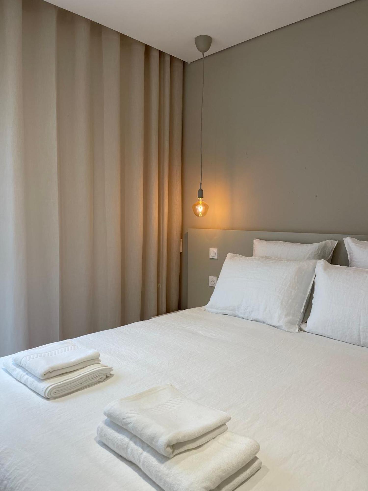 Cadiamare Apartment ซองซา ภายนอก รูปภาพ