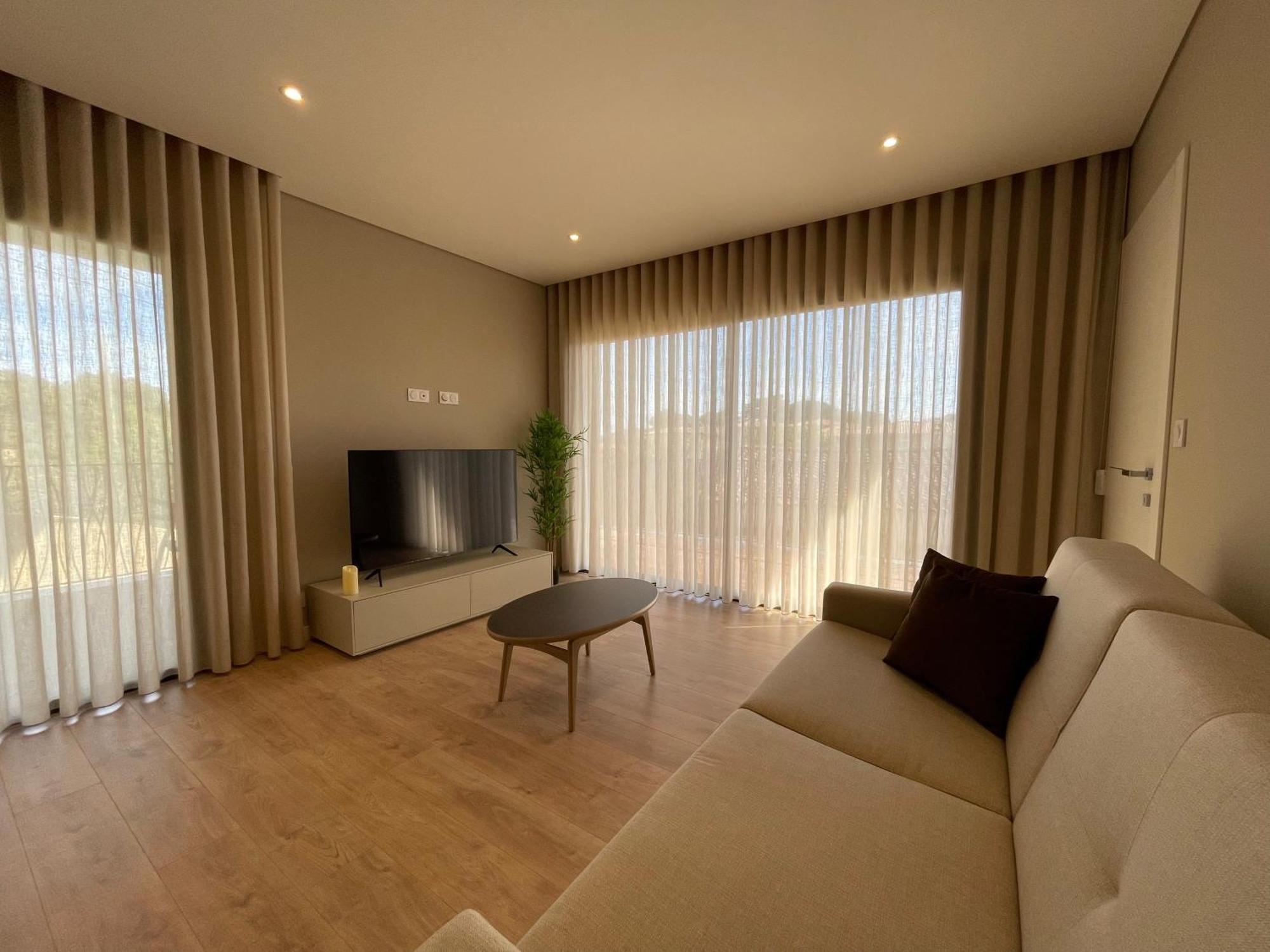 Cadiamare Apartment ซองซา ภายนอก รูปภาพ