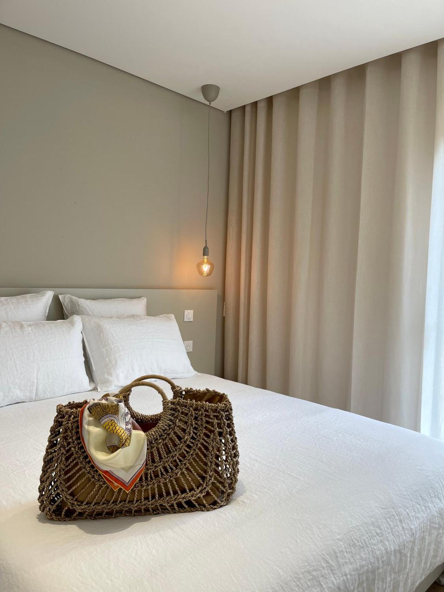 Cadiamare Apartment ซองซา ภายนอก รูปภาพ