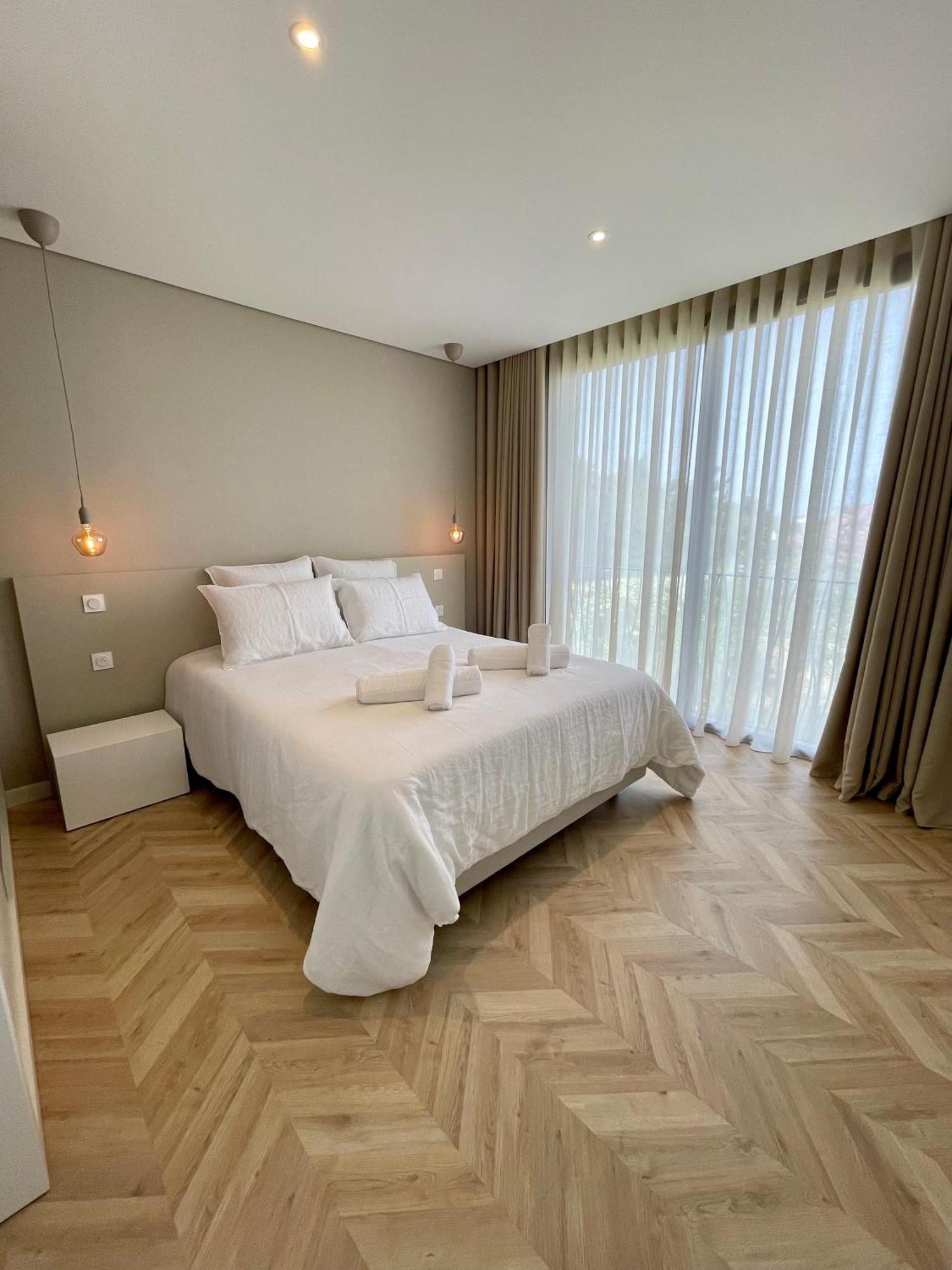 Cadiamare Apartment ซองซา ภายนอก รูปภาพ